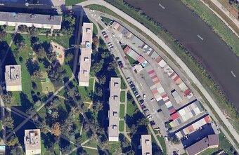 na prenájom garáž Baltická - 2