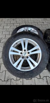 Nokian Wetproof SUV 225/65 R17 pneu obute na Alu diskoch - 2