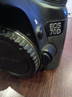 Predám nefunkčný Canon EOS 70D - 2