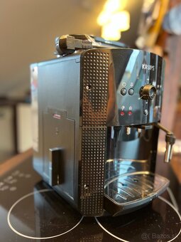 DeLonghi kávovar - 2