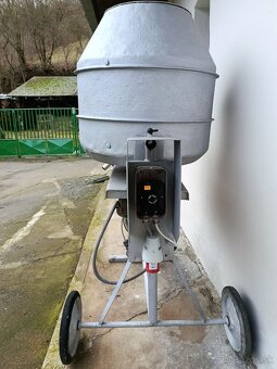 Predám stavebnú miešačku Okres Levice - 2