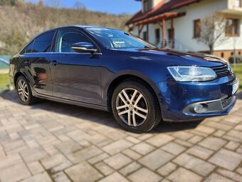 Volkswagen Jetta 2.0 TDI Highline 103kW - 2