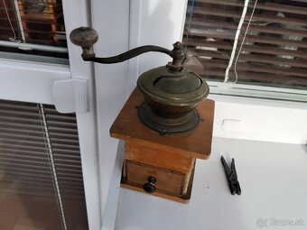 Mlynček na kávu - 2