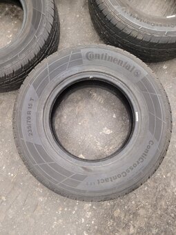 235/70 R15 Continental - 2