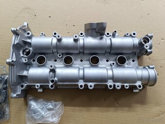 Hlava valcov VW Golf VI 1.4 TSI 03C103475CD - 2