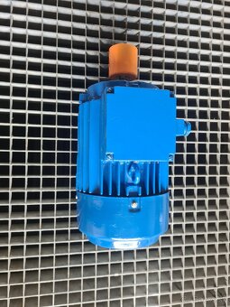 Predám nový nepoužitý pätkový el.motor 3kW 1430ot - 2