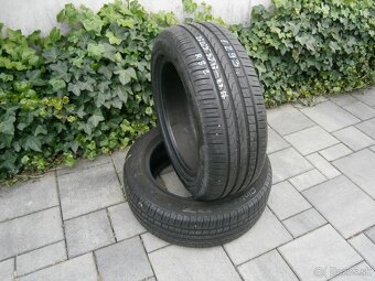 Predám 2x letné pneu Pirelli RSC 225/55 R17 97YXL - 2