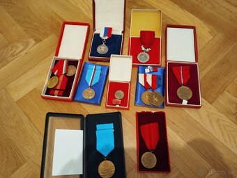 Medaile, vyznamenania, - 2
