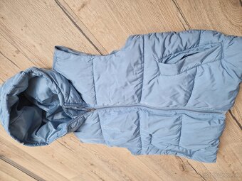 PREŠÍVANÁ VESTA Reserved   40/42 - 2