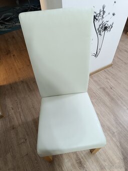 Predám 4 ks jedálenské stoličky kožené - 2