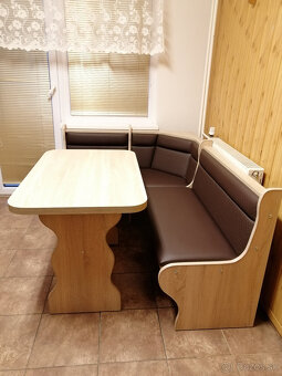 Na predaj jedálenský stôl s lavicou - 2