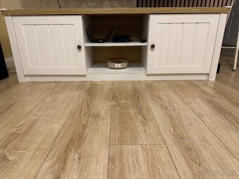 Predám skrinku pod TV - 2