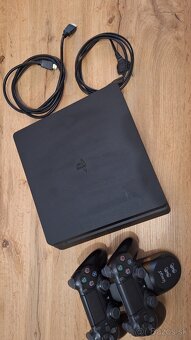 Ps4 slim - 2
