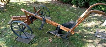 Starý drevený konský pluh 3 - 2
