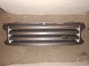Land Rover predná maska L322 - 2