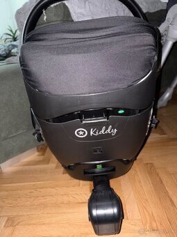 Detská autosedačka Kiddy Evolution Pro 2 + ISOFIX základňa - 2