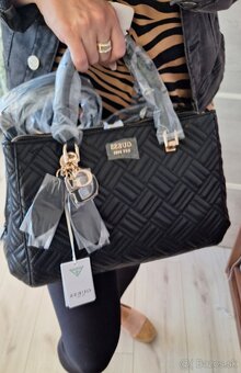 Guess kabelka - 2