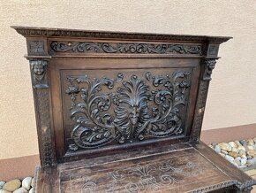 Starožitná renesančná lavica - 2