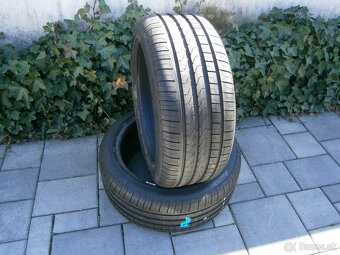 Predám 2x letné temer nové pneu Pirelli RSC 255/40 R18 95WXL - 2