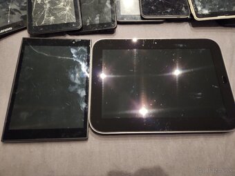 Tablet na diely vsetko za 200e - 2
