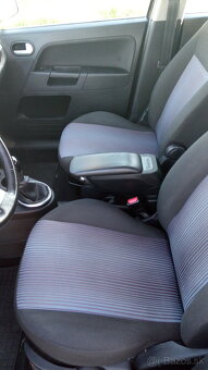 Ford Fusion - 2