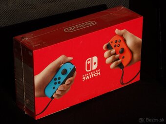 Nintendo Switch (V2) - 2