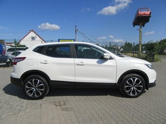 Nissan Qashqai - 2