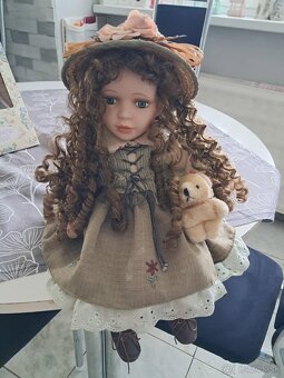 Porcelánová bábika - 2