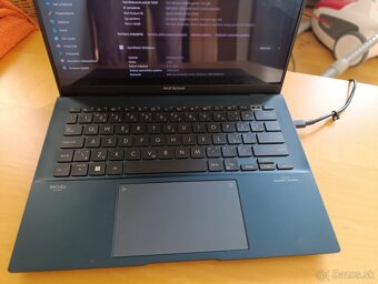 ASUS Zenbook 14 OLED UX3402V - 2