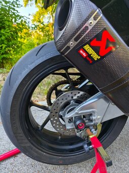 Aprilia Tuono V4 1100 RR 2018 - 2