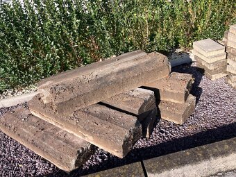 Cestný obrubník - 2