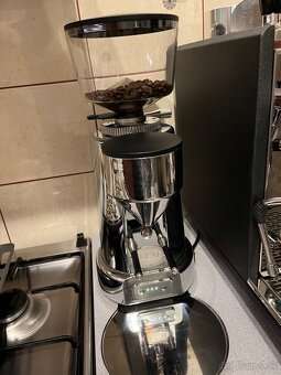 Predám mlynček ECM V-Titan 64 - 2