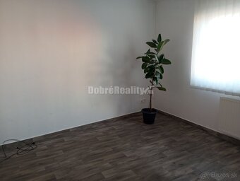 Podnikateľské priestory v srdci Šale na prenájom - 2