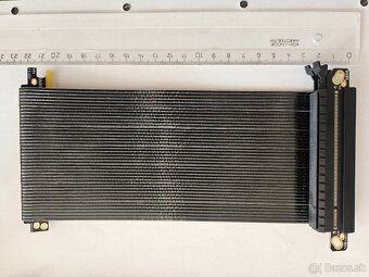 PCIe 5.0 x16 riser cable - kabel na grafiku - 2
