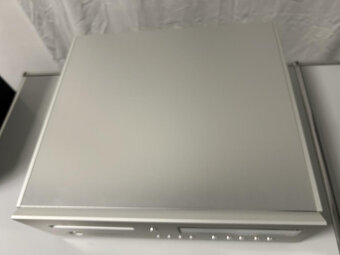 Luxman D-10X  SACD/CD Přehrávače - 2