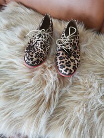 Leopardie snurovacky - 2