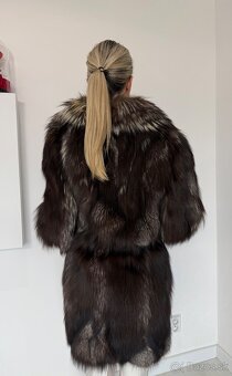 Kozuch zo striebornej lisky - 2