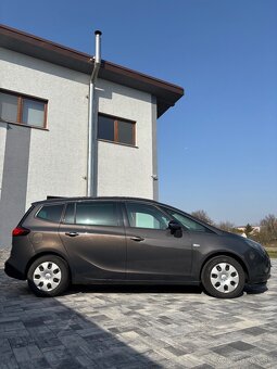 Opel Zafira - 2