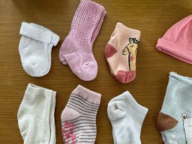 Ponožky pre dievčatko plus čiapočka novorodenecká - 2