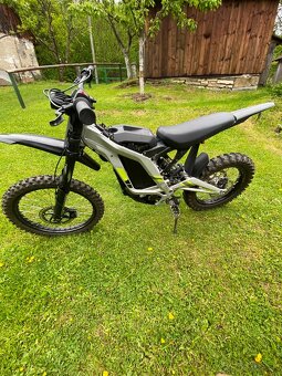 Surron light bee x - 2