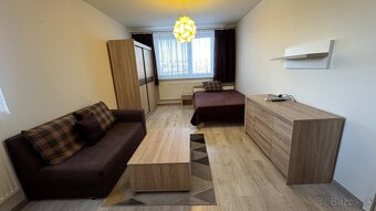 PRENAJATÉ: 1 izbový, priestranný byt - sídlisko Mier, SNV - 2