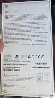 i Phone 16e - 2
