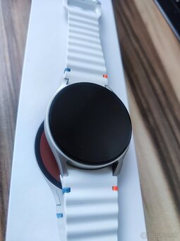 Samung Galaxy Watch 7 Biela, 40mm - 2