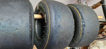 Sada pneumatik na motokáru Mojo D5 - 2