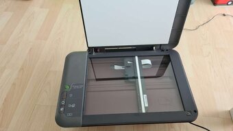 HP Tlaciaren 1050 A - 2