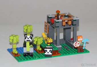 Lego Minecraft 21158 - Škôlka pre pandy - 2