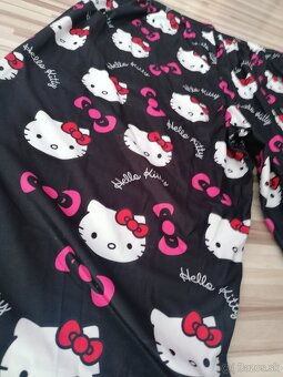 Hello Kitty pyžamo - 2