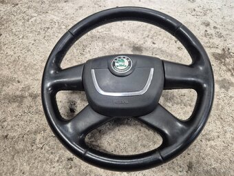 Predám koženy volant kompletný - Škoda Octavia II 2 facelift - 2