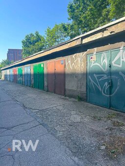 REWIN I Garáž s montážnou jamou a elektrinou na Kukučínovej  - 2