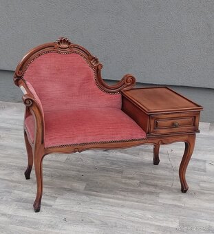 Lavica telefónna starožitná. - 2